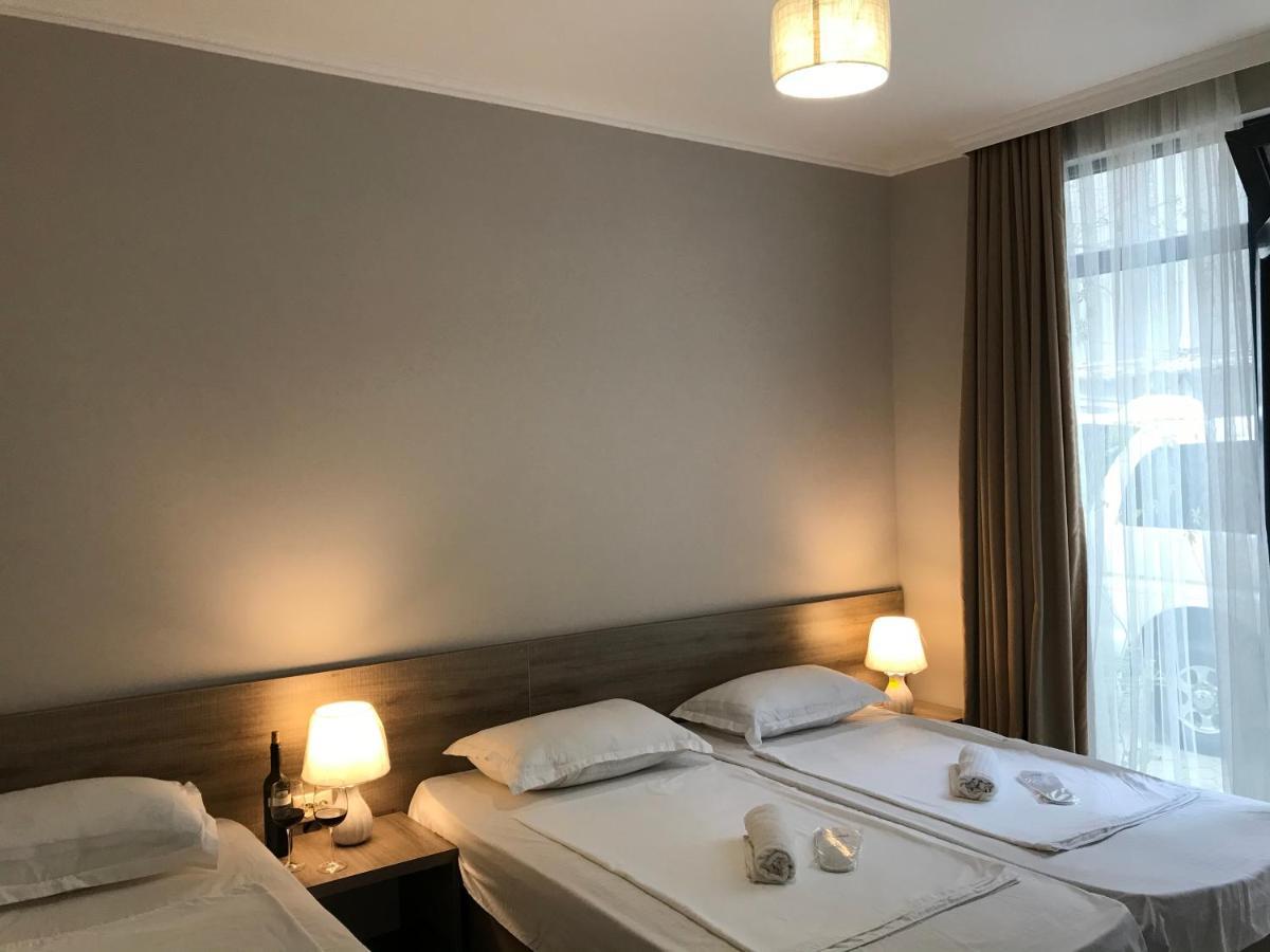 Guest House Nina Kobuleti ภายนอก รูปภาพ