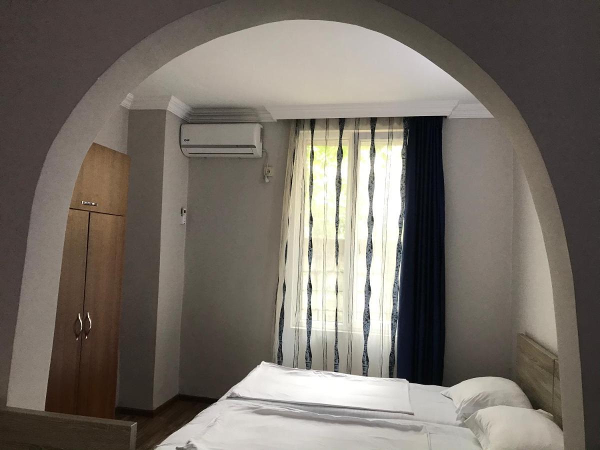 Guest House Nina Kobuleti ภายนอก รูปภาพ