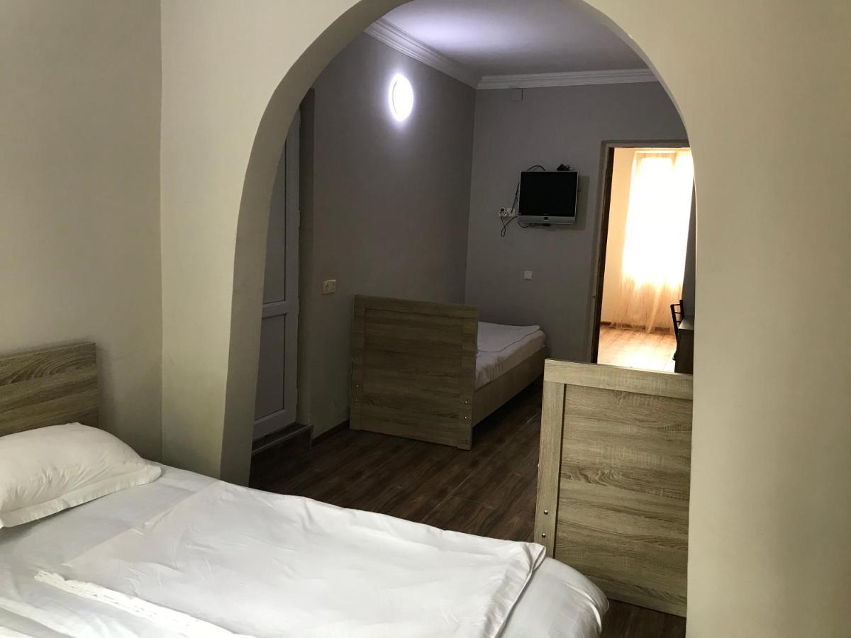 Guest House Nina Kobuleti ภายนอก รูปภาพ