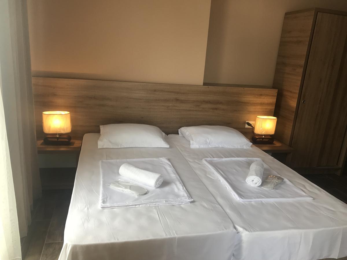 Guest House Nina Kobuleti ภายนอก รูปภาพ
